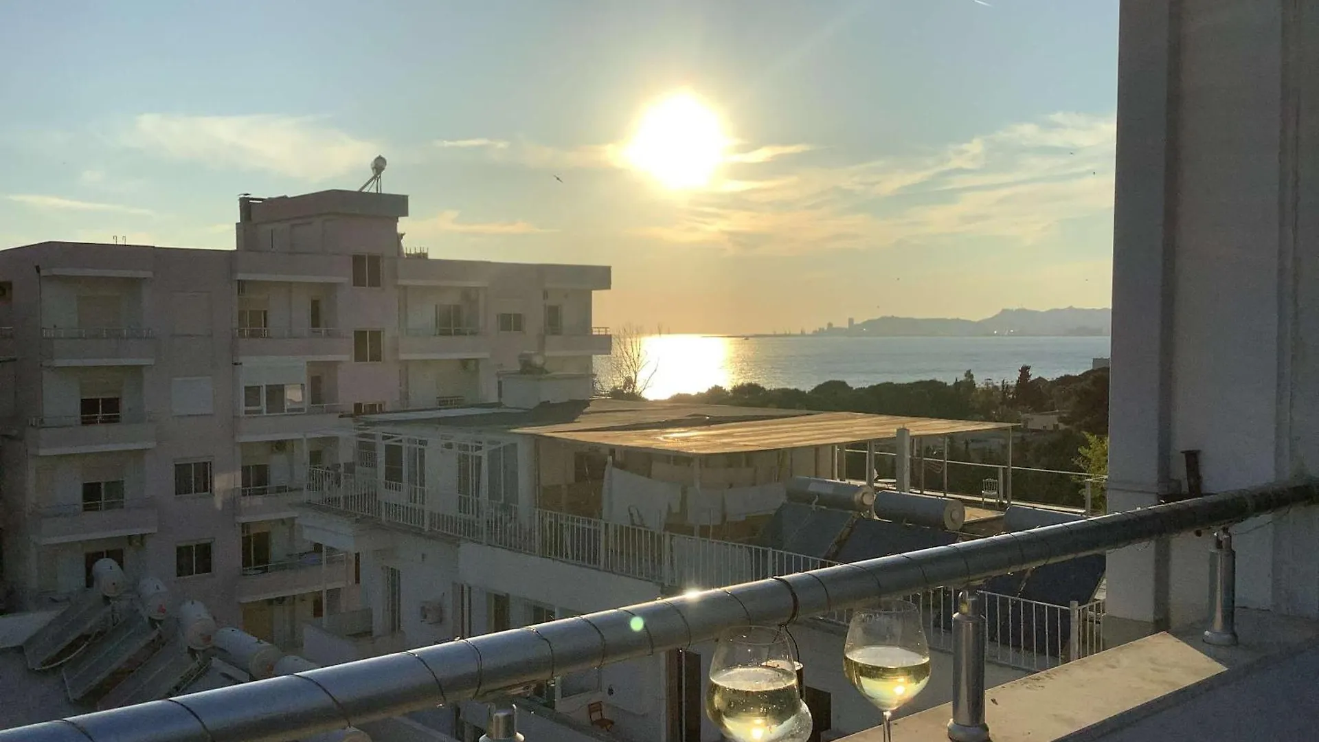 Big Good View Apartment 2 Bedrooms Durrës