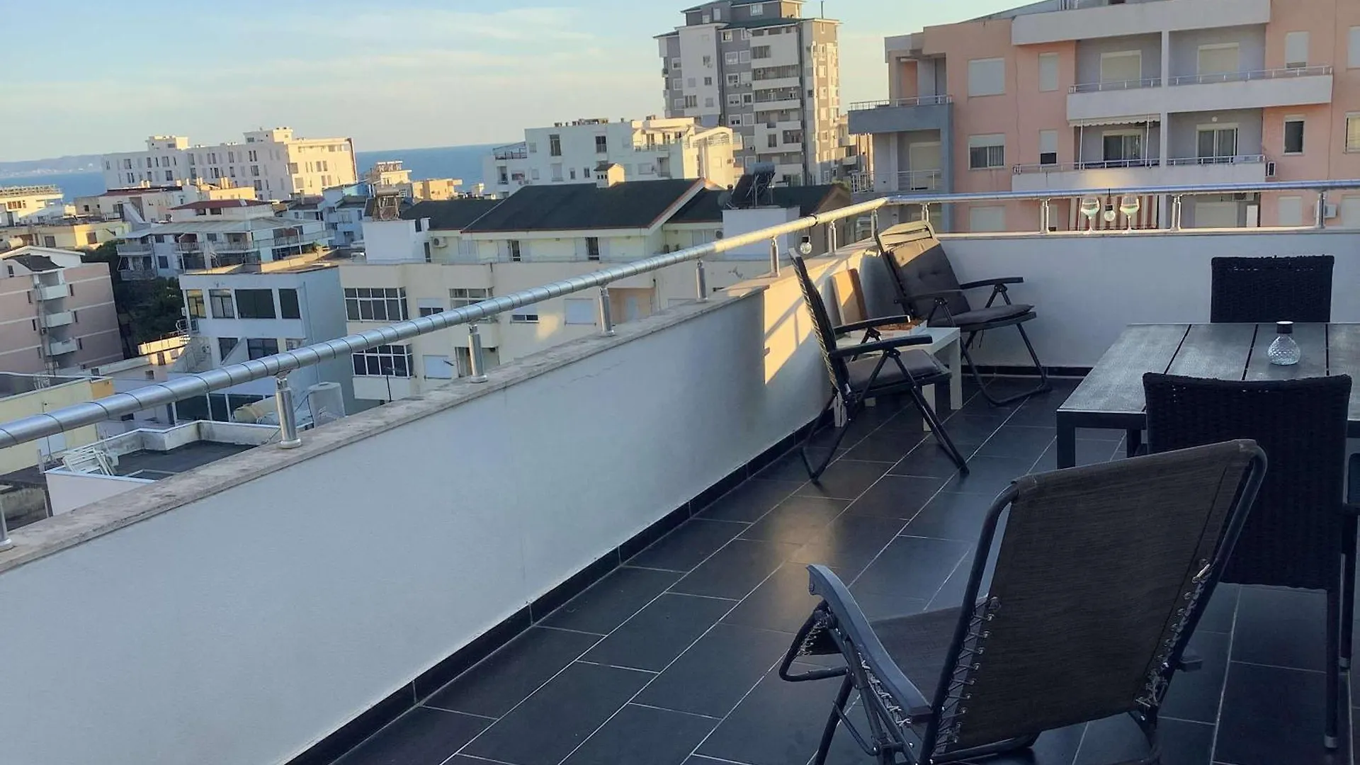 Big Good View Apartment 2 Bedrooms Durrës